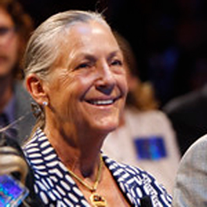 Alice Walton and Jim Walton at the 2011 Walmart Shareholders Meeting